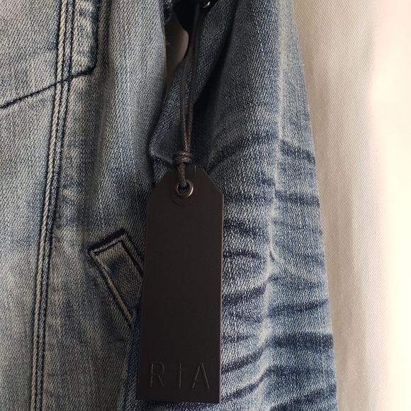NWT R+A / RTA Distressed Jean Jacket - Picture 5 of 10
